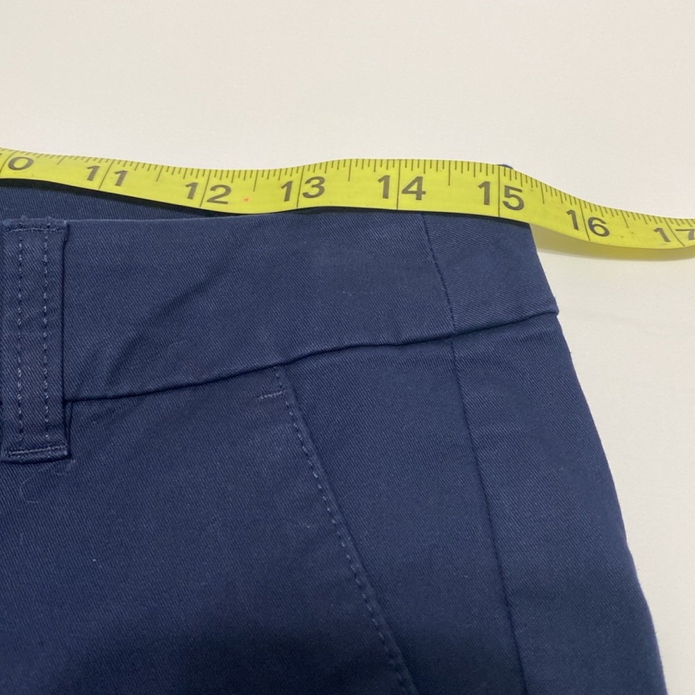 J Crew 9” Women Shorts - Picture 5 of 11